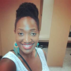 Meet your Posher, Danielle